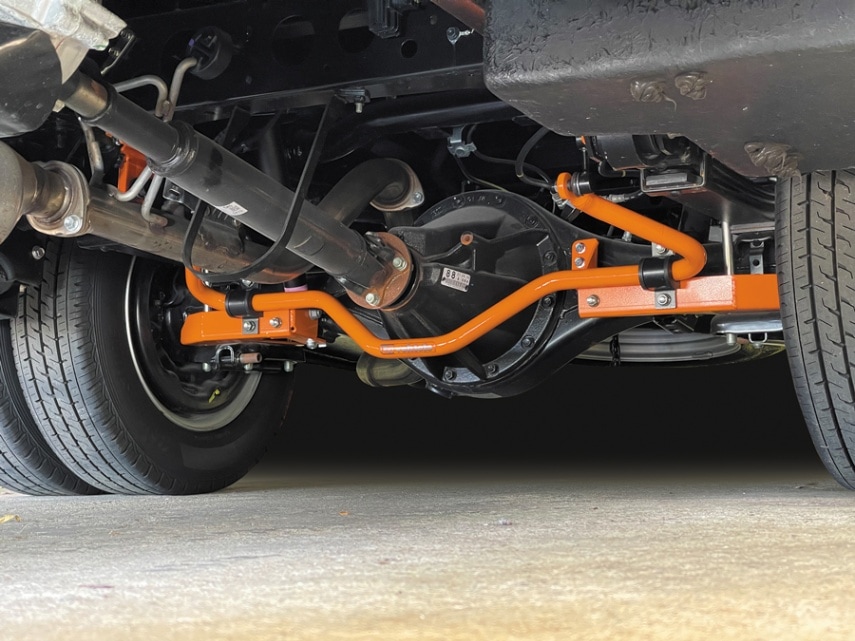 ハイエース200系 (スーパーロング)ユーアイビークル製リア