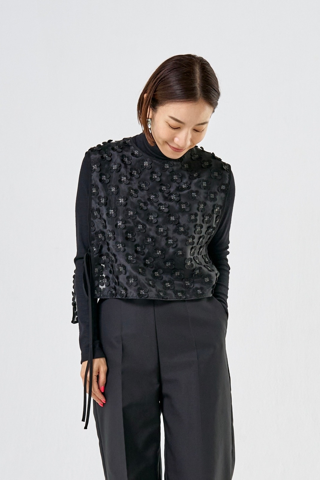 新品タグ付】shirocon cloverジレ ブラック 38 yori 【公式通販】