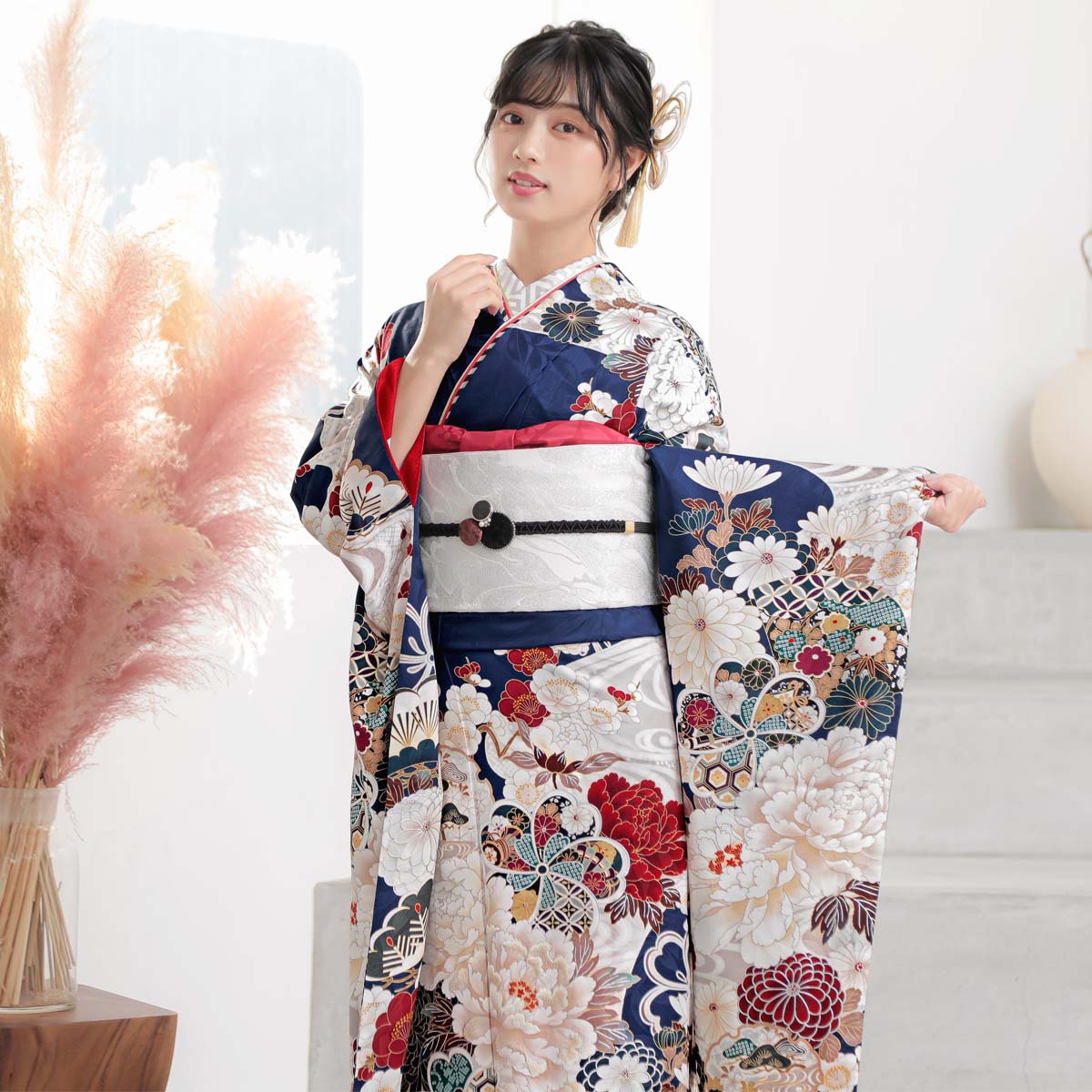 濃紺 流水菊牡丹（【振袖・袋帯・長襦袢のセット商品】） | FURISODE