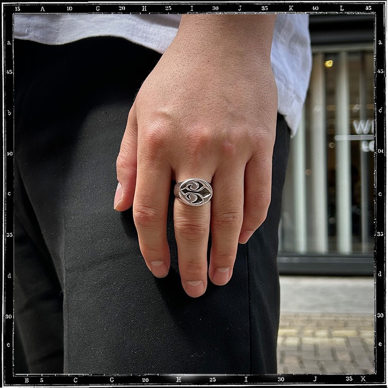 SIGNET FLEUR DE LYS RING | クレイジーピッグ公式オンラインストア