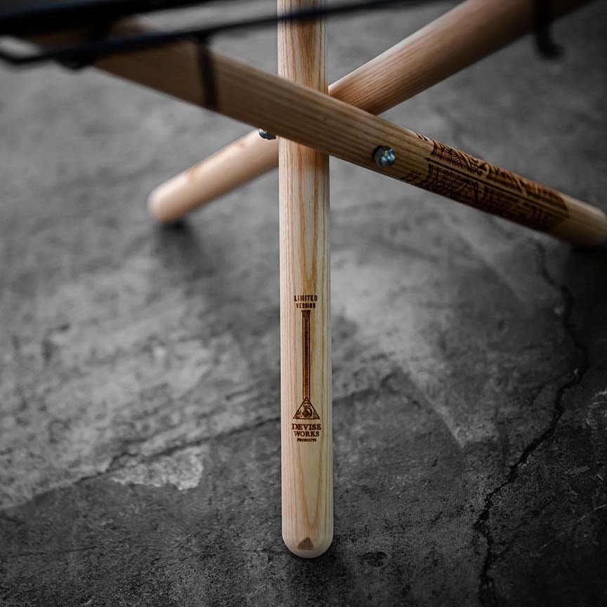 焚き火サイドスタンド LOW 六角天板タイプ | DEVISE WORKS | キャンプ用品