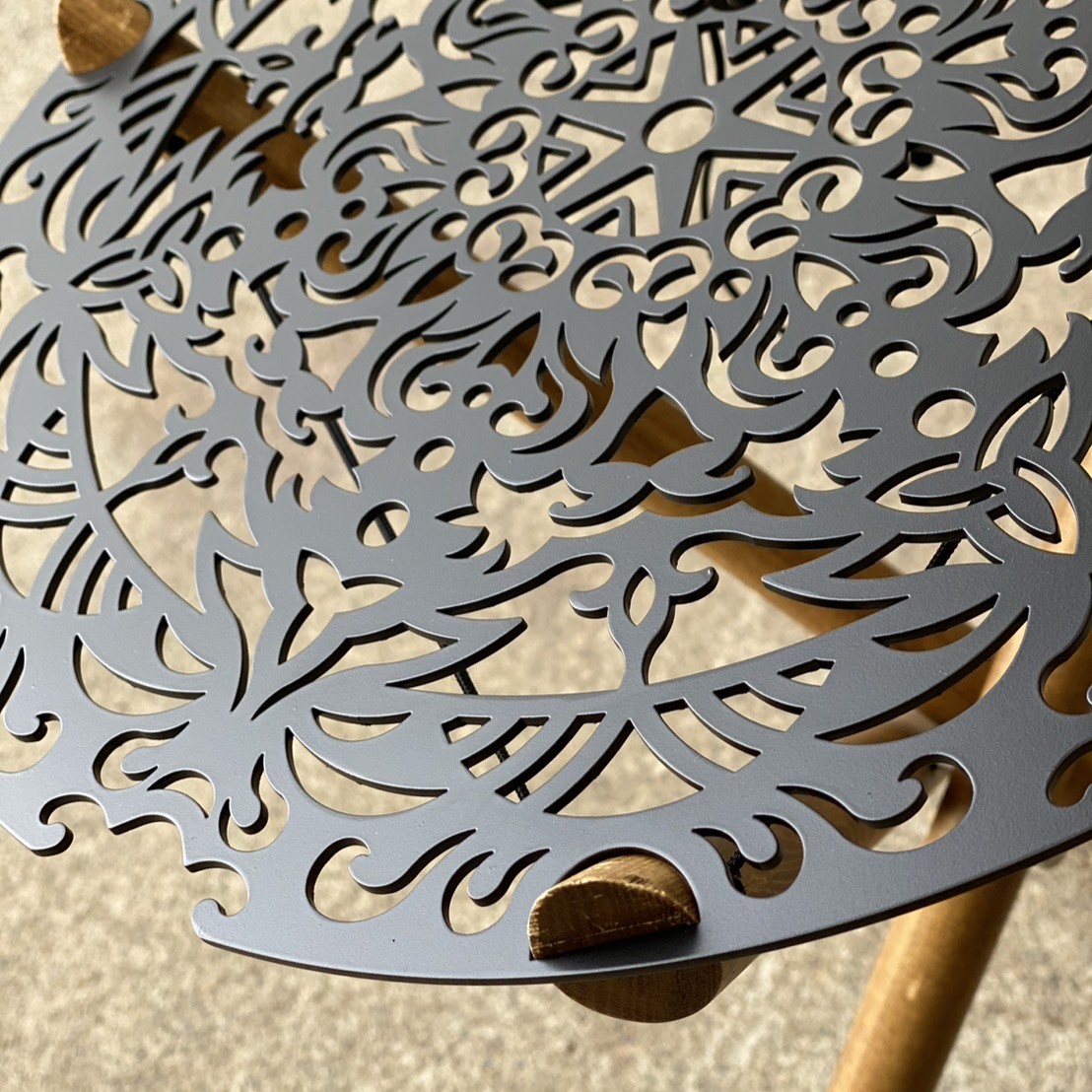 M.K.T】LIUTYシリーズ シェードテーブル | シェードテーブル | FicxMoC