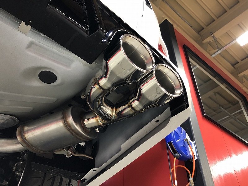 マフラーカッター（左右4本出し） 30前期・後期共通 ALPHARD/VELLFIRE