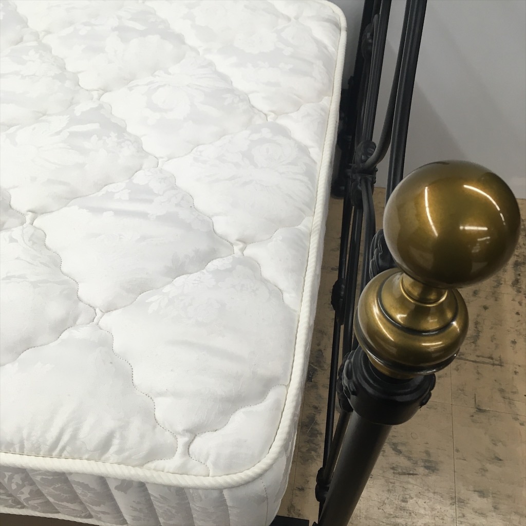 中古 人気 近郊送料格安 ローラアシュレイ シングルベッド