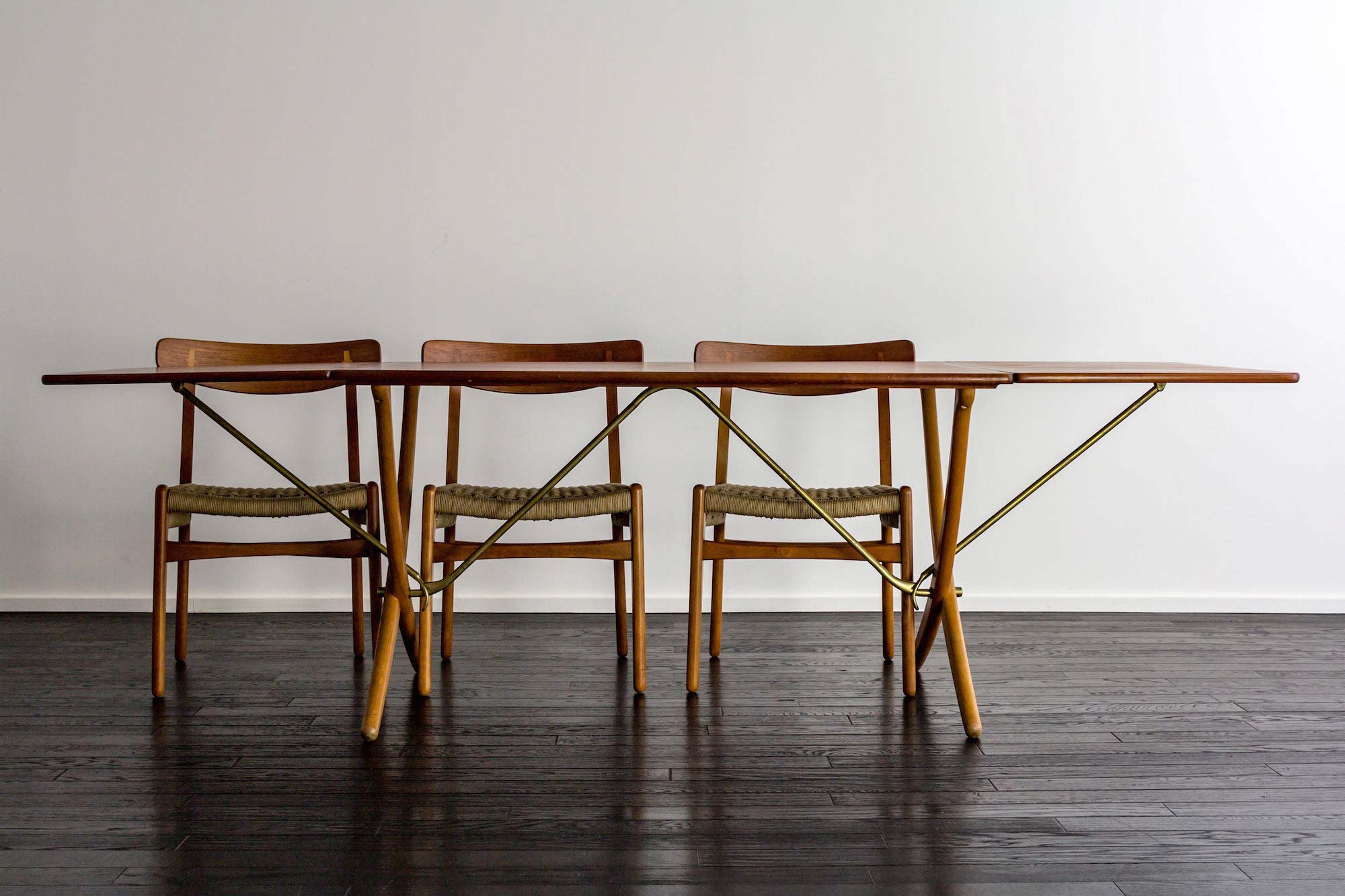 バタフライテーブルAT304 ウェグナーの北欧家具通販