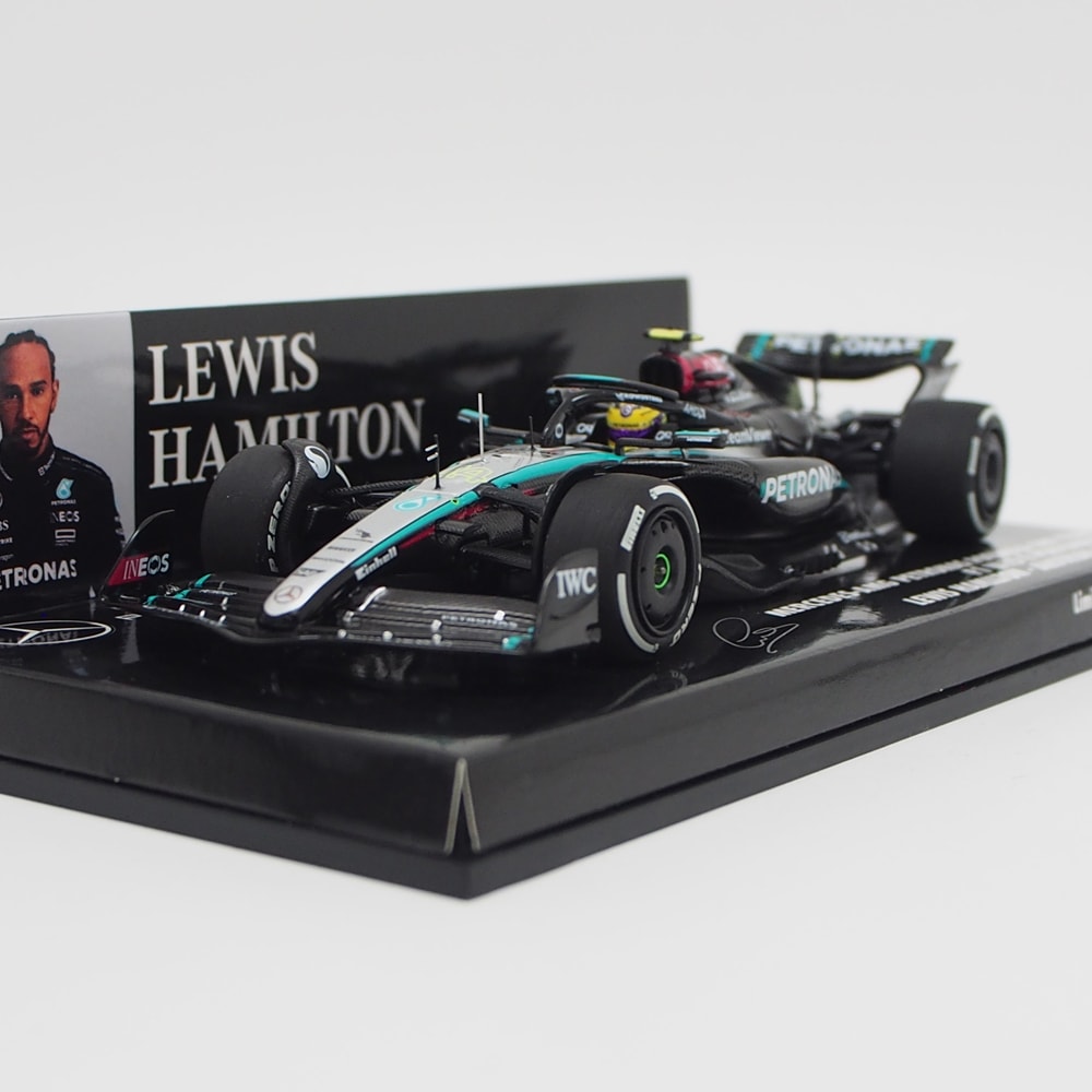 ミニチャンプス 1/43 メルセデス AMG W15 E パフォーマンス 2024年