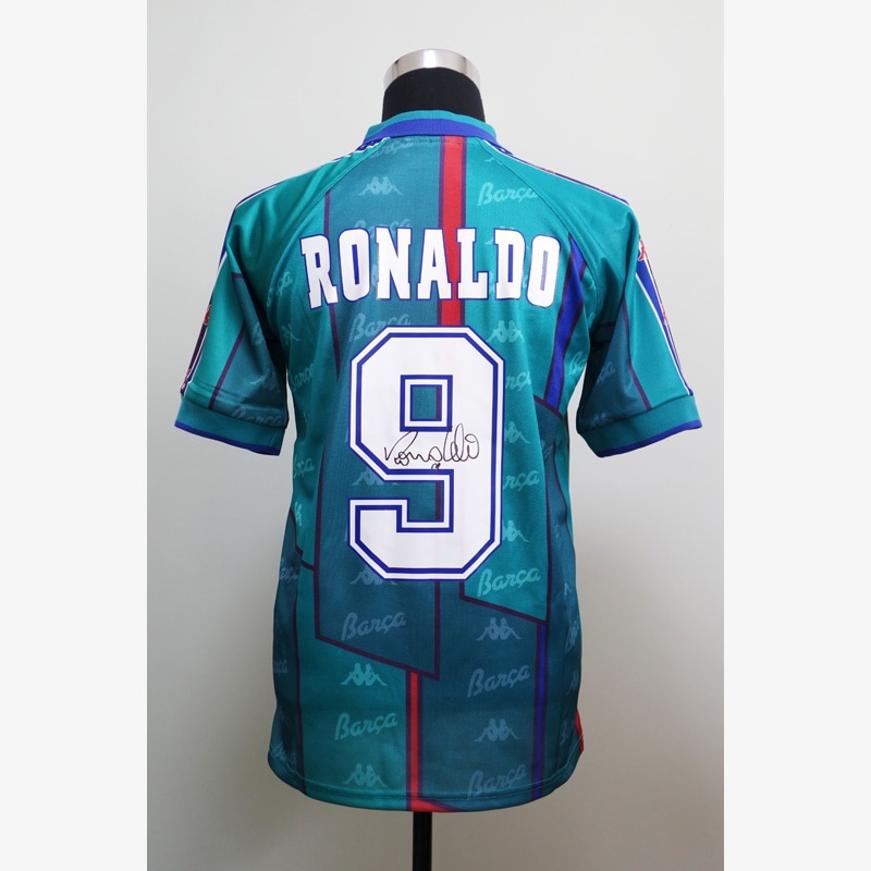 ロナウド直筆サイン入りバルセロナ96/97復刻版アウェイユニフォーム