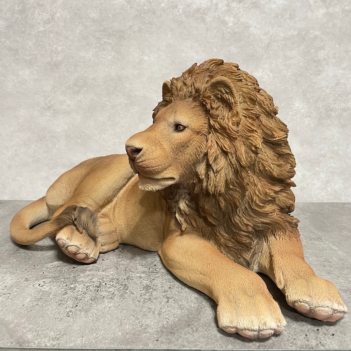 置物 横たわるライオン 高さ25cm woobia ウービア 大きい かわいい