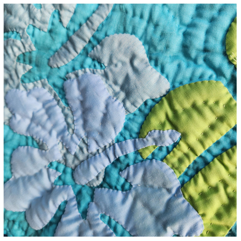 ハワイアンキルト ハンドバッグ むら染め ブルー ハイビスカス