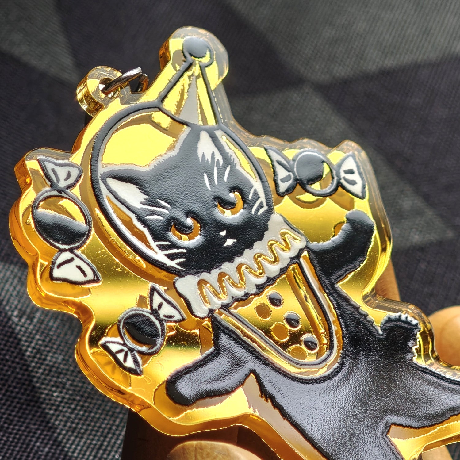 アクリルキーホルダー 黒猫・月光 – 宙フェス夜市