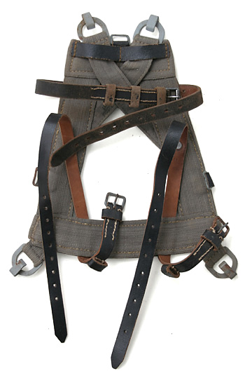 WWII ドイツ軍 野戦梱包 “Aフレーム”/実物・極上