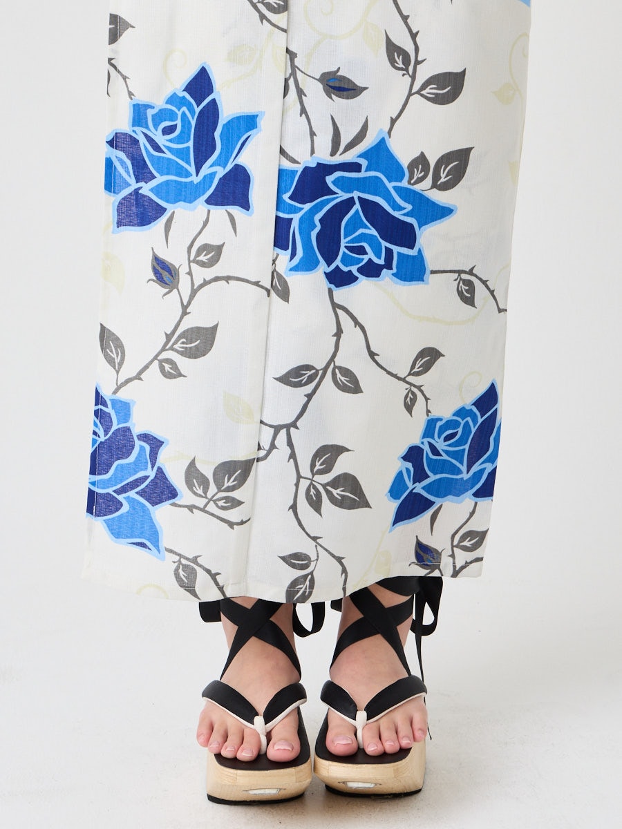 WEB限定】浴衣3点セット（浴衣「NaturalFurifu・青薔薇」+ 半巾帯「花