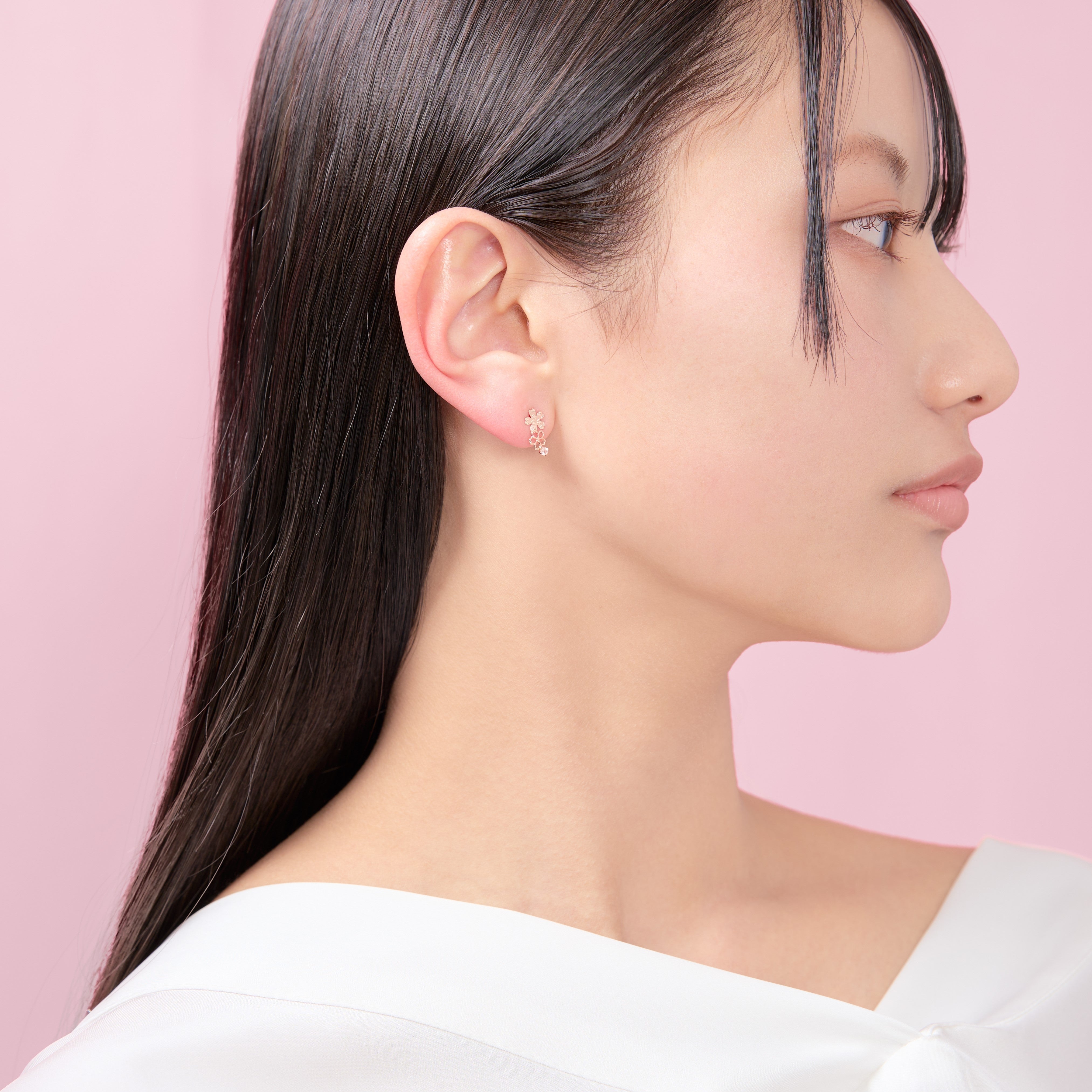 K10 サクラ スタッドピアス（01）- me.（エムイードット）