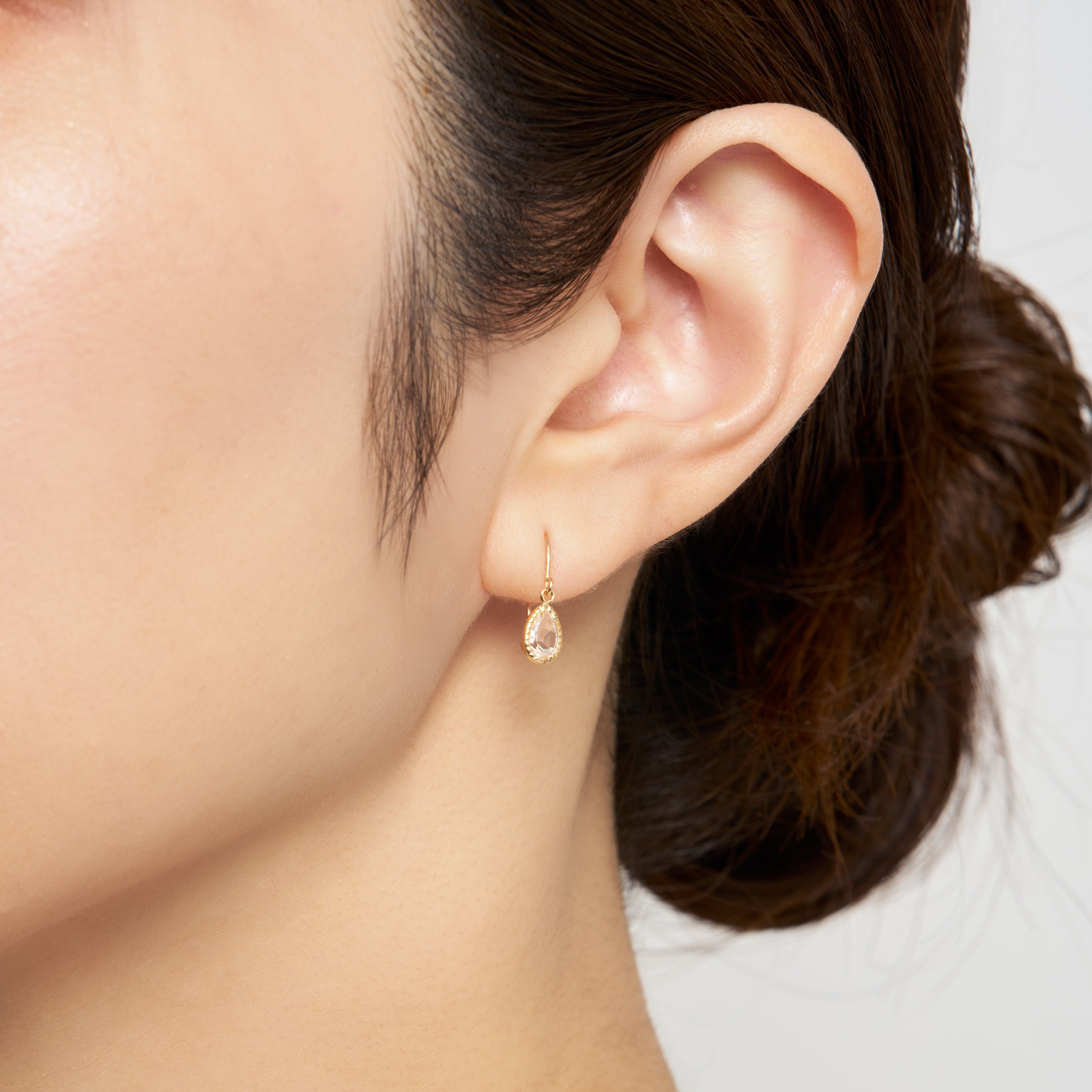 K10 クォーツ フックピアス - me.（エムイードット）