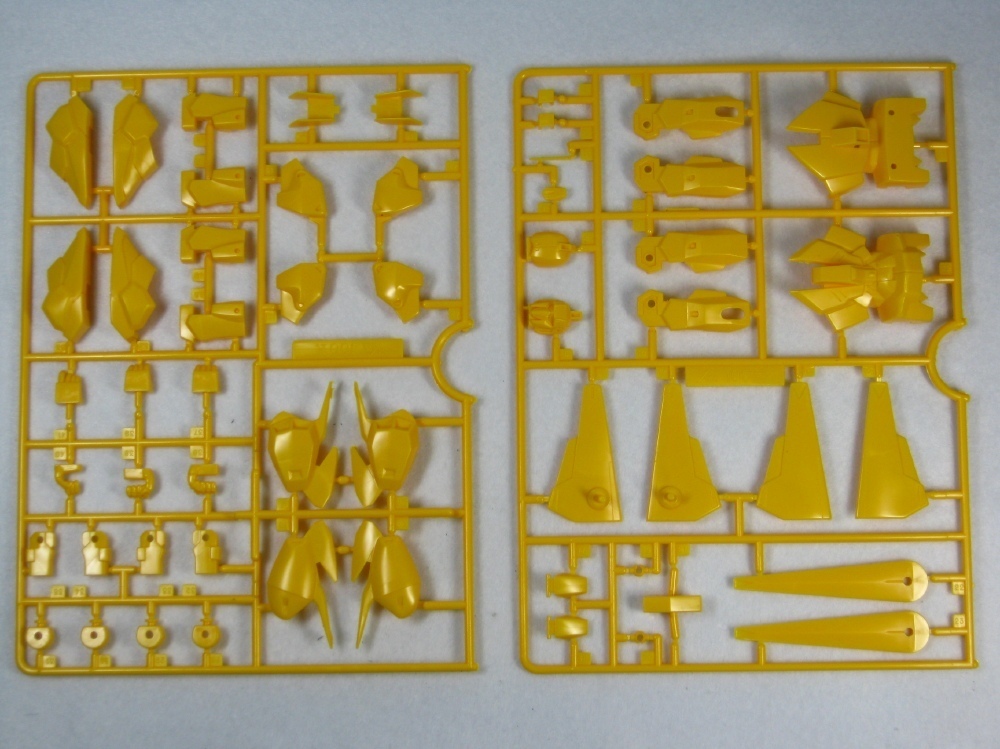 バンダイ 1/144 百式 旧キット レビュー おまけ・新旧比較: Treasure