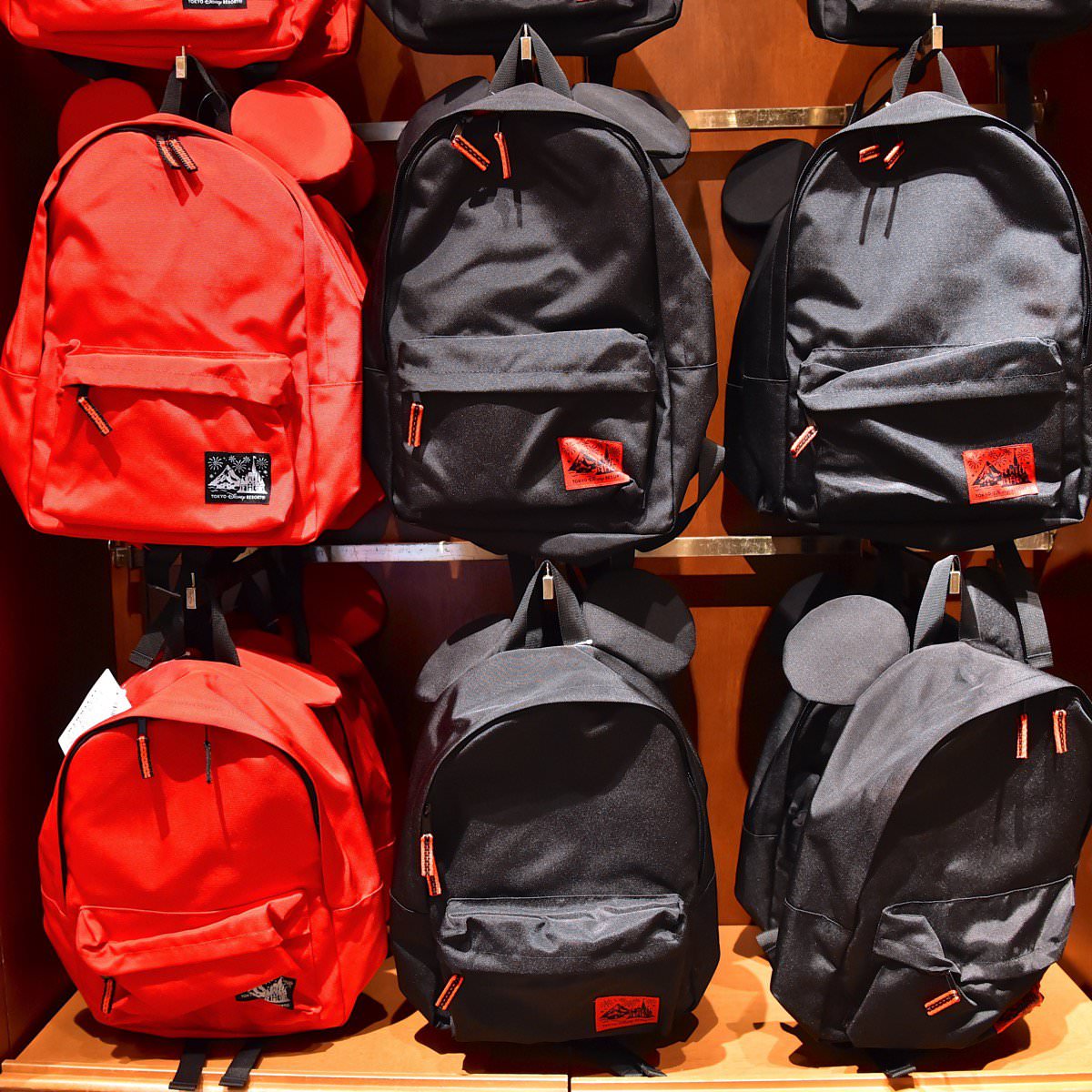 ネイビー登場！東京ディズニーランド ミッキーお耳付きリュックサック -