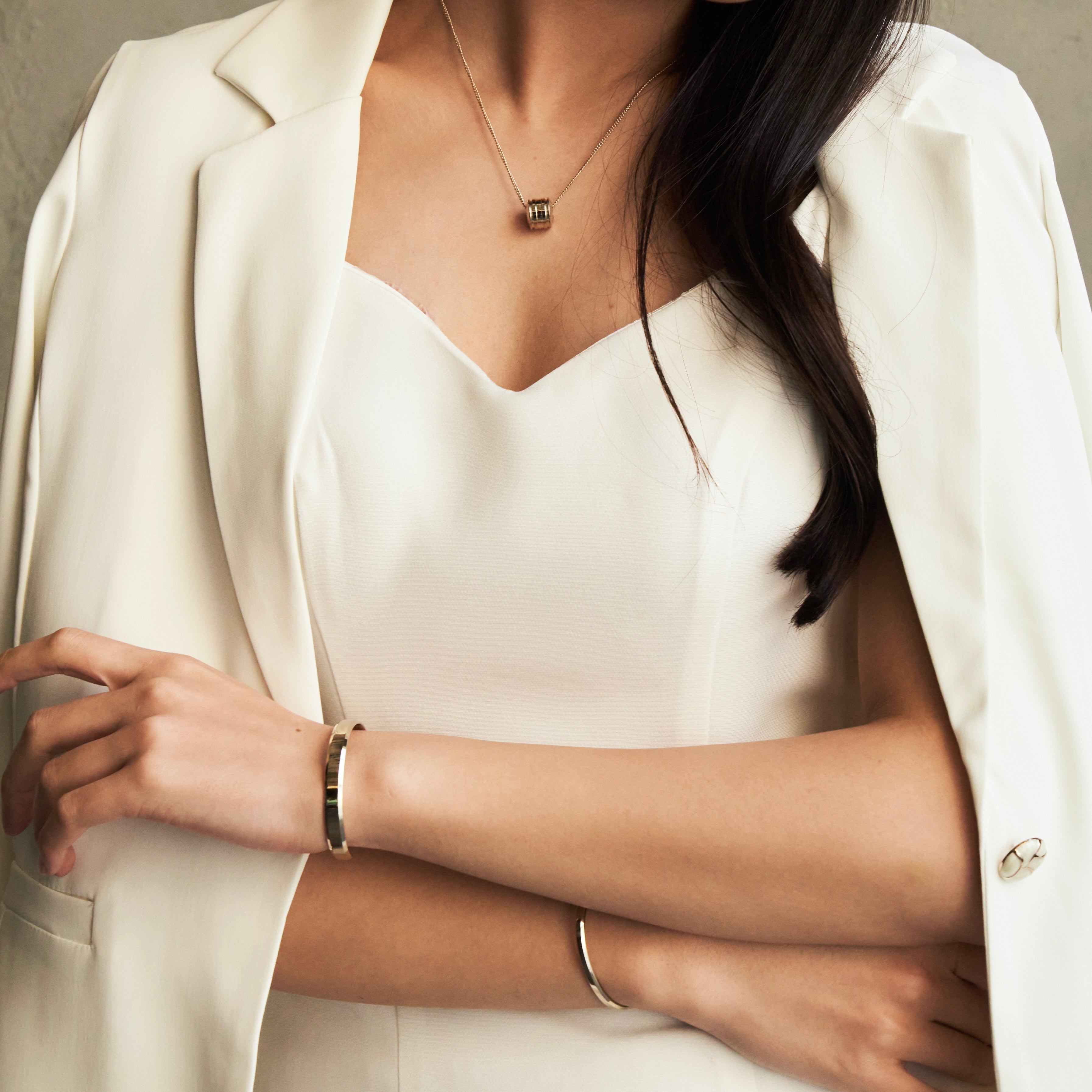 オーセンティック バングル ホワイトゴールド