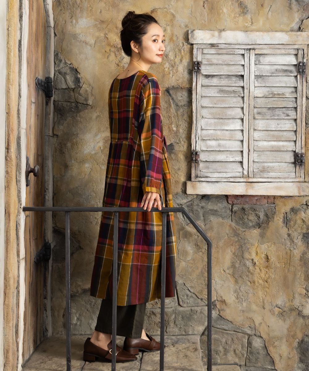 Pandori waraichi Vネックチェックワンピース – マインドウインド公式