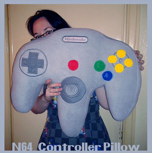 超・ビッグサイズ！ハンドメイドのニンテンドウ64&スーパーファミコン