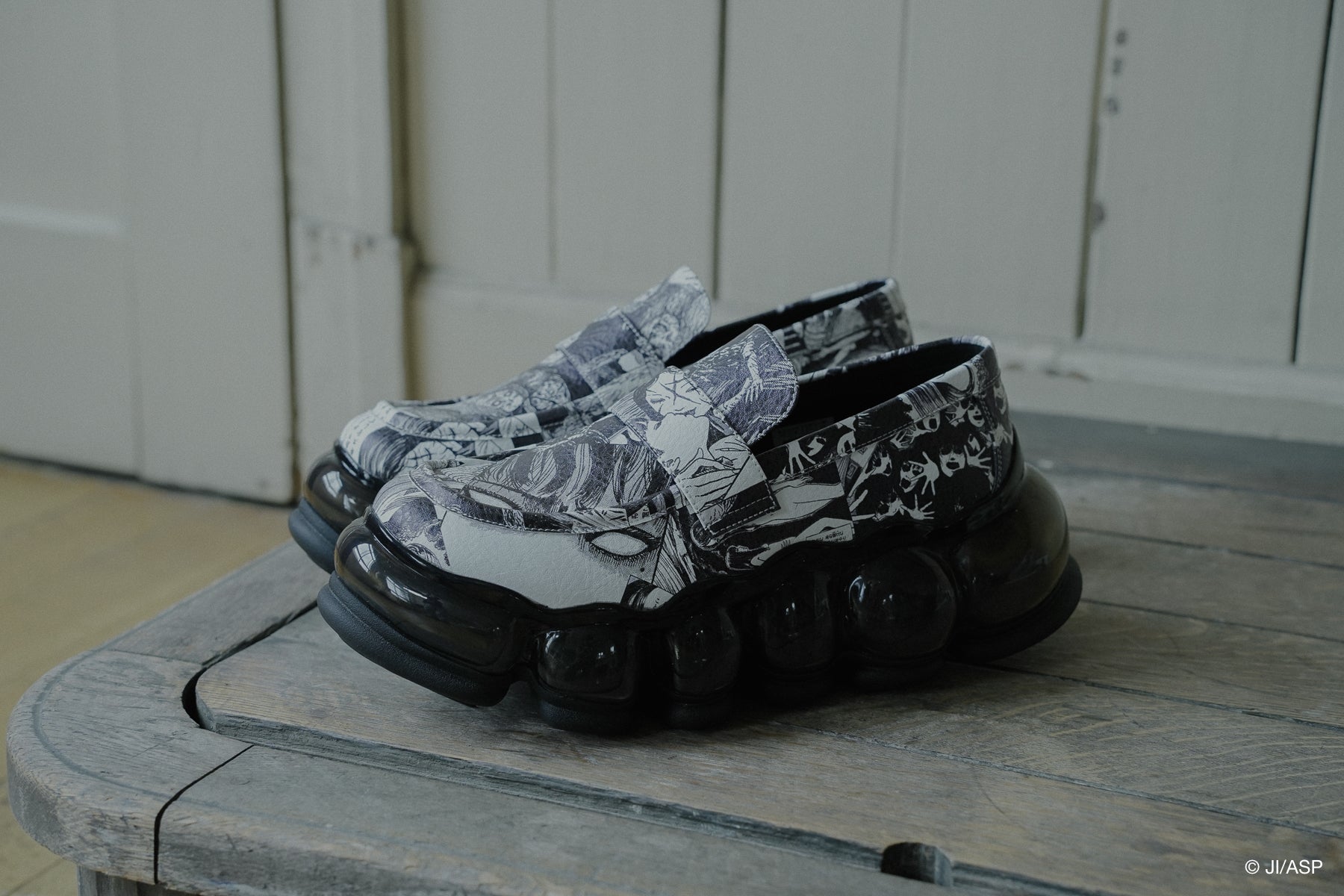 伊藤潤二 × MIKIOSAKABE – MIKIOSAKABE & JennyFax（ミキオサカベ