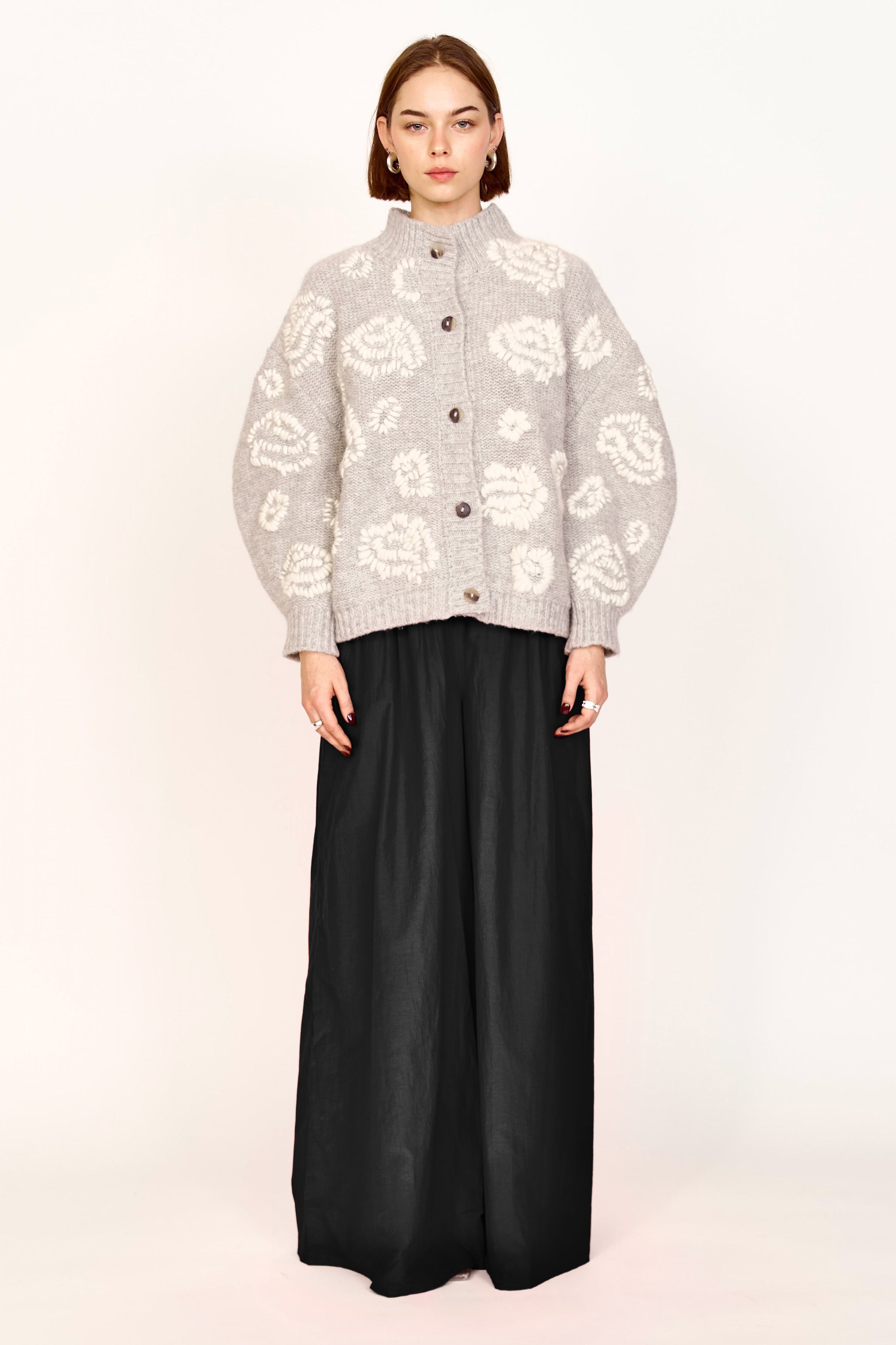 Cusco Waterlily Cardigan in Dove Grey/Ivory – MIRTH