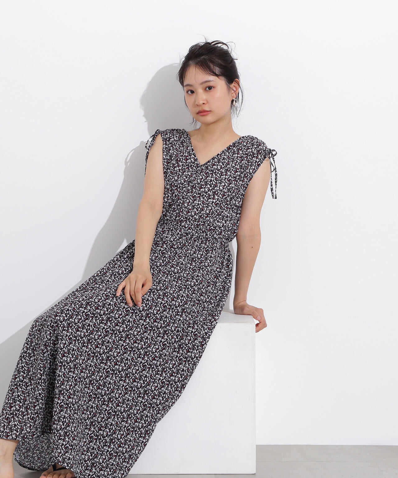 フラワープリントノースリーブワンピース | N. Natural Beauty Basic