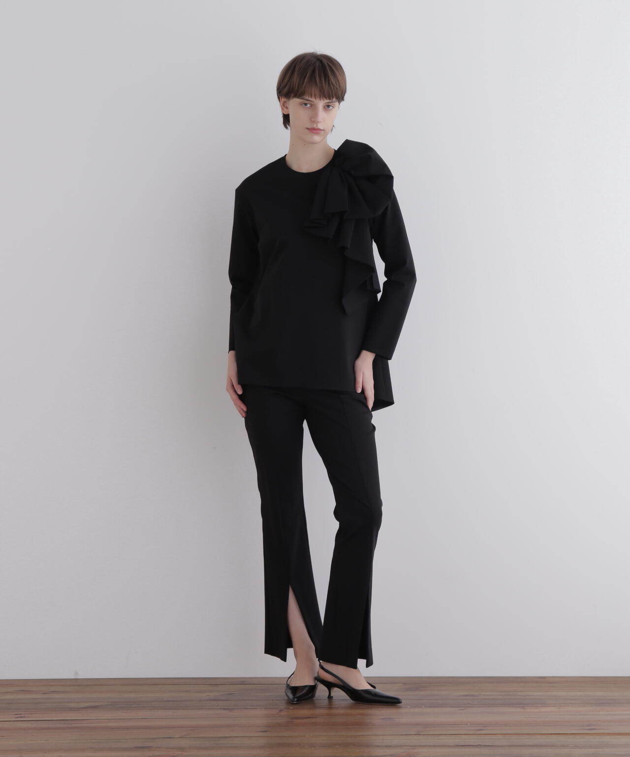 ハイストポンチリボンモチーブラウス | LE PHIL（ル フィル） ｜【公式