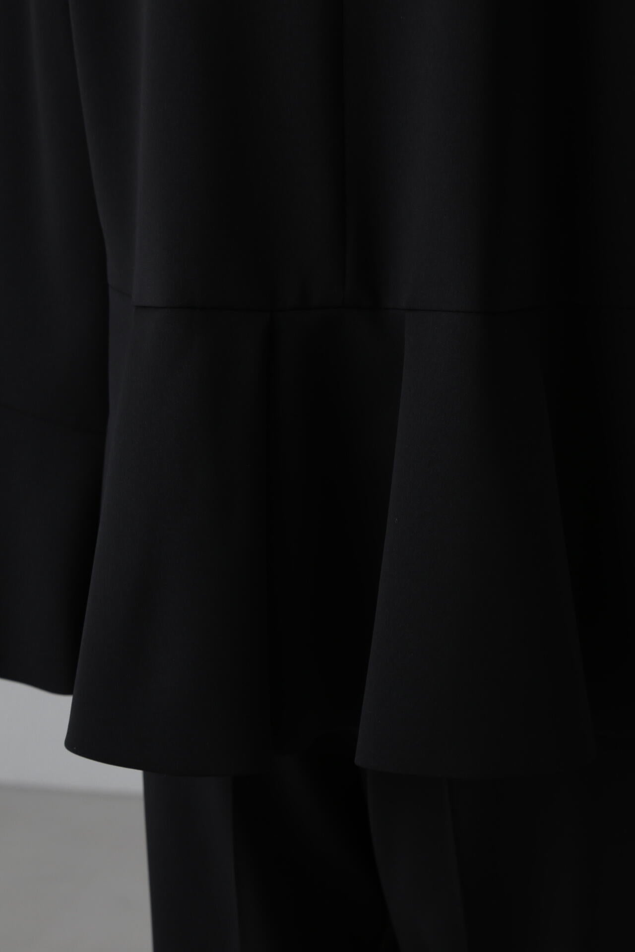 ドライミドルジョーゼットジャケット | ADORE（アドーア） ｜【公式