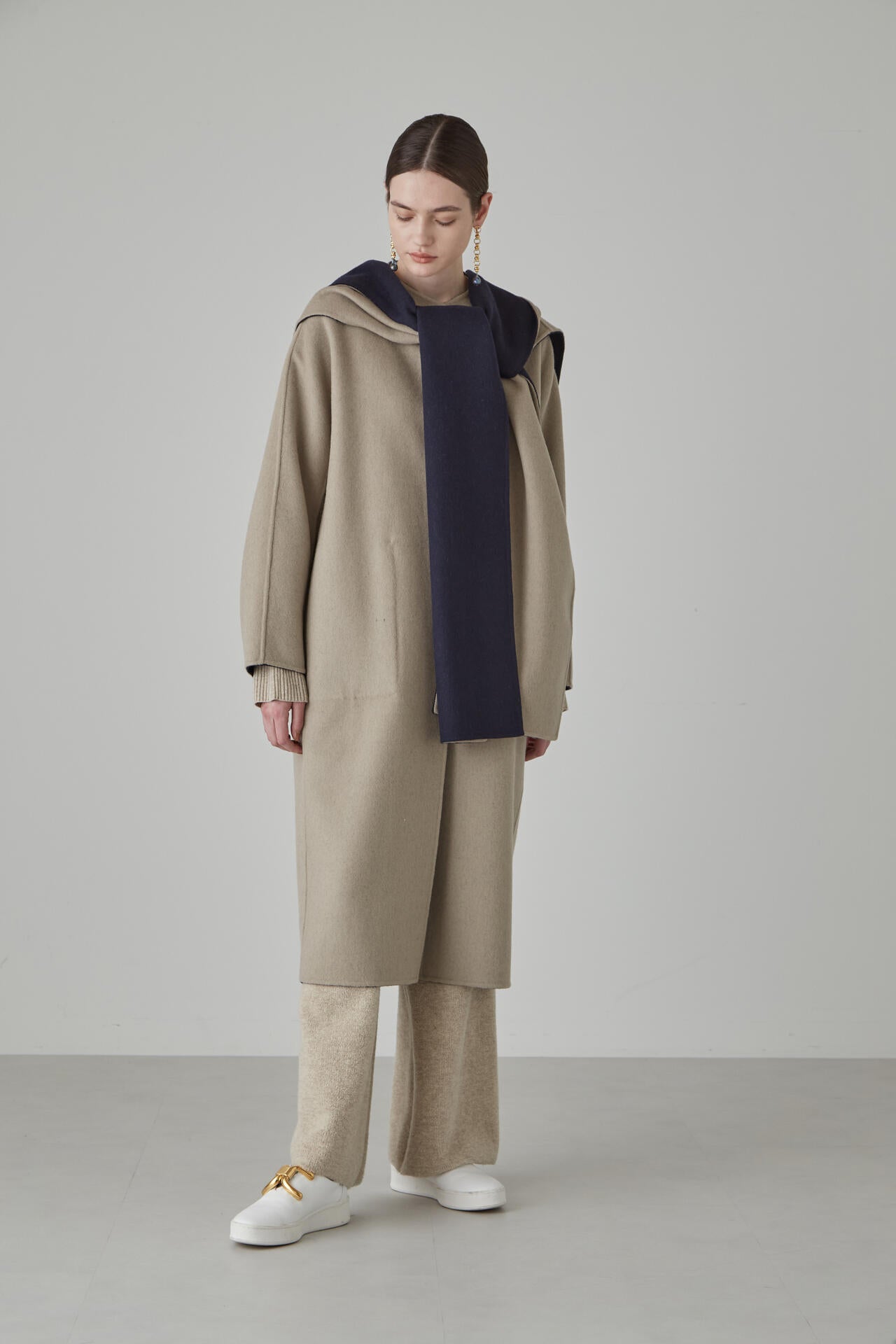 カシミヤ混 2TONE リバーロングコート | ADORE（アドーア） ｜【公式
