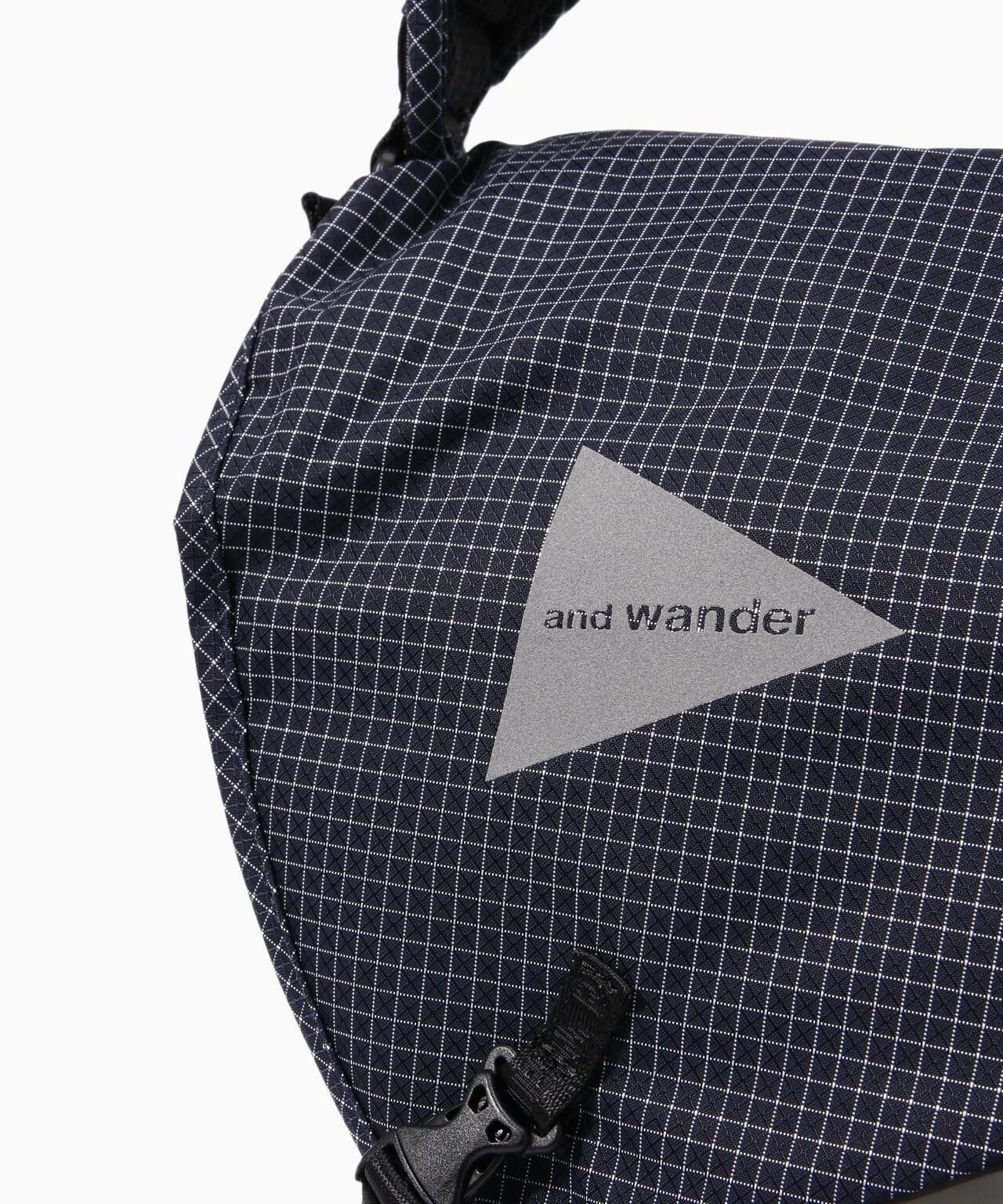 ocean rip messenger bag | and wander（アンドワンダー） ｜【公式