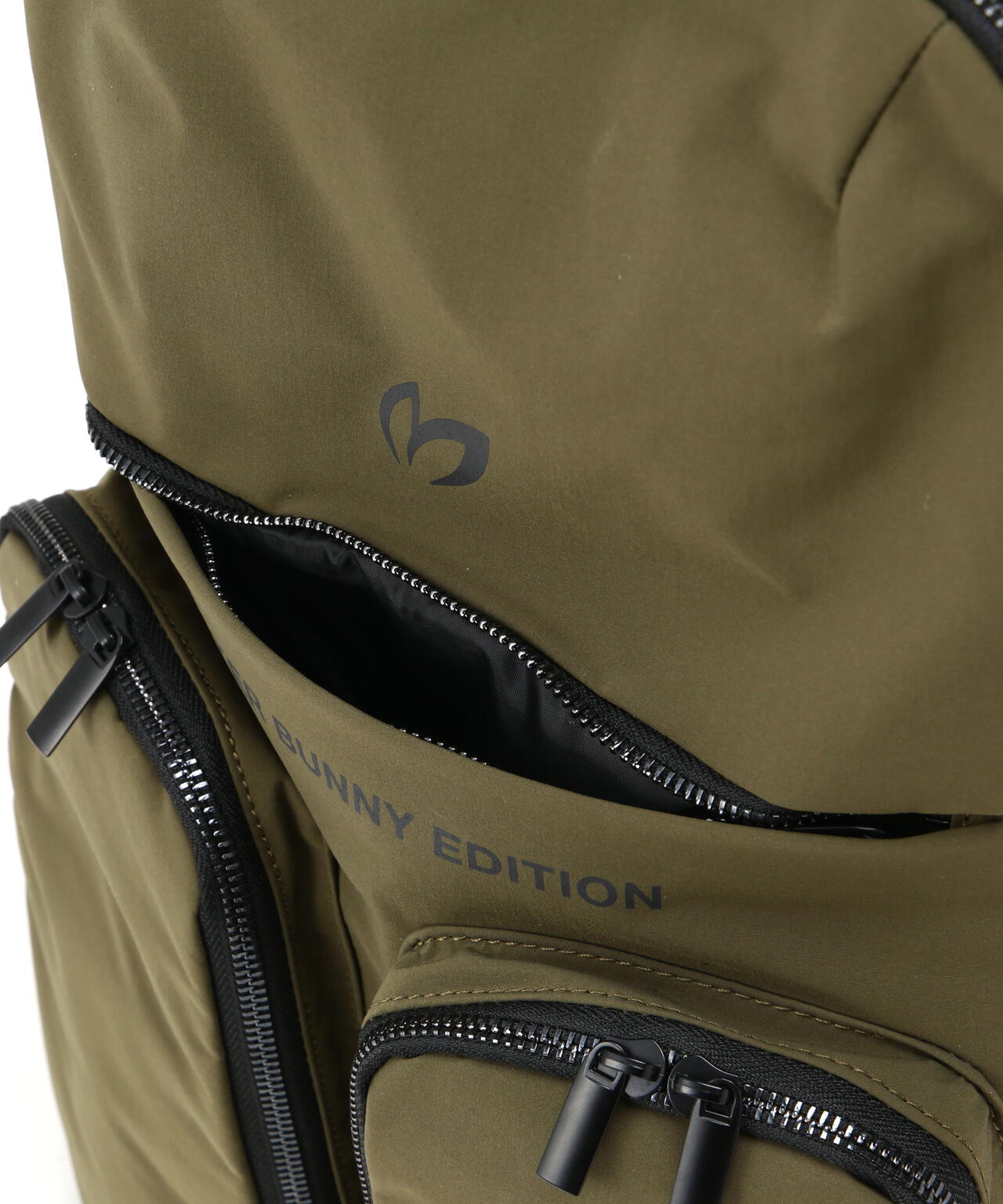 上田桃子プロコラボ】バックパック (UNISEX) | MASTER BUNNY EDITION