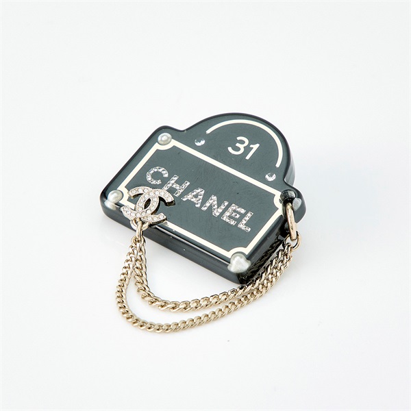 CHANEL ココマーク ブローチ ブラック ゴールド レジン GP ライン