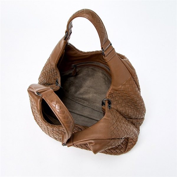 BOTTEGA VENETA クラシック イントレチャート カンパーナ ショルダー