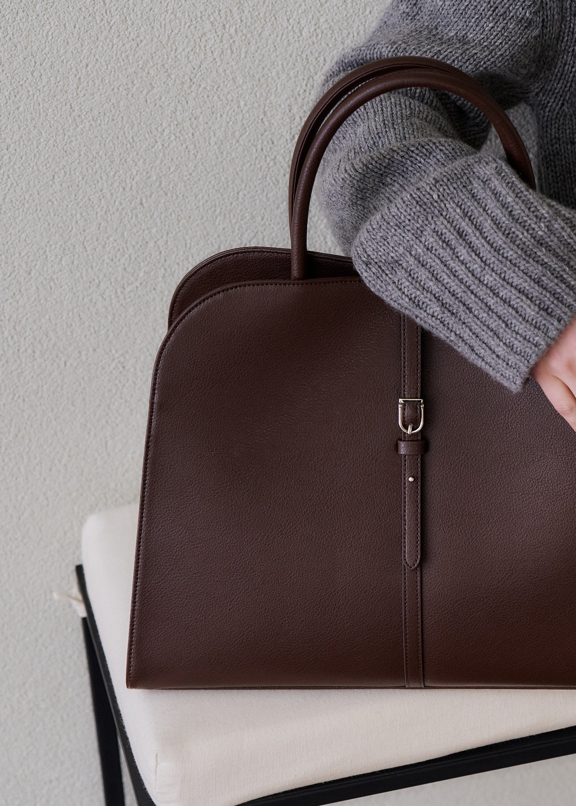 Blanc Besar Burgundy Coklat – Monorow Indonesia