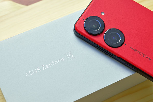 ASUS「Zenfone 10」を徹底レビュー！片手に収まる小型ハイエンドスマホ