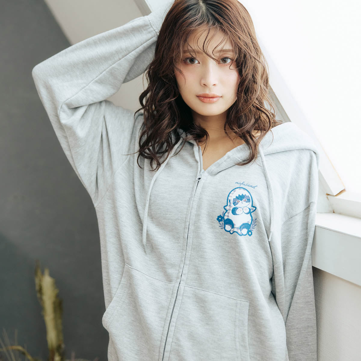 mofusand カントリーチェック ZIPパーカー サメにゃん グレー