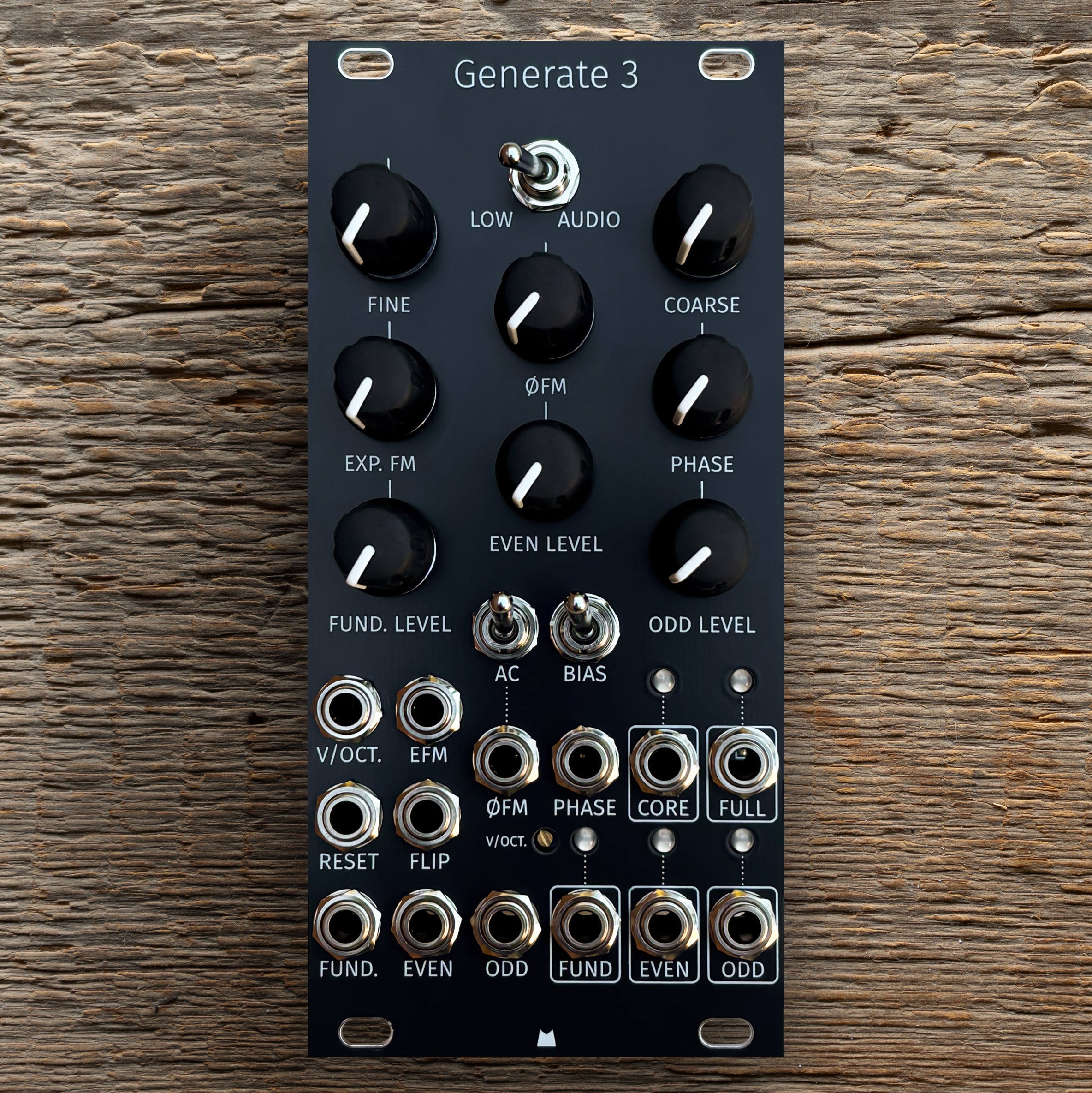 Generate 3 black panel – Mörk Modules