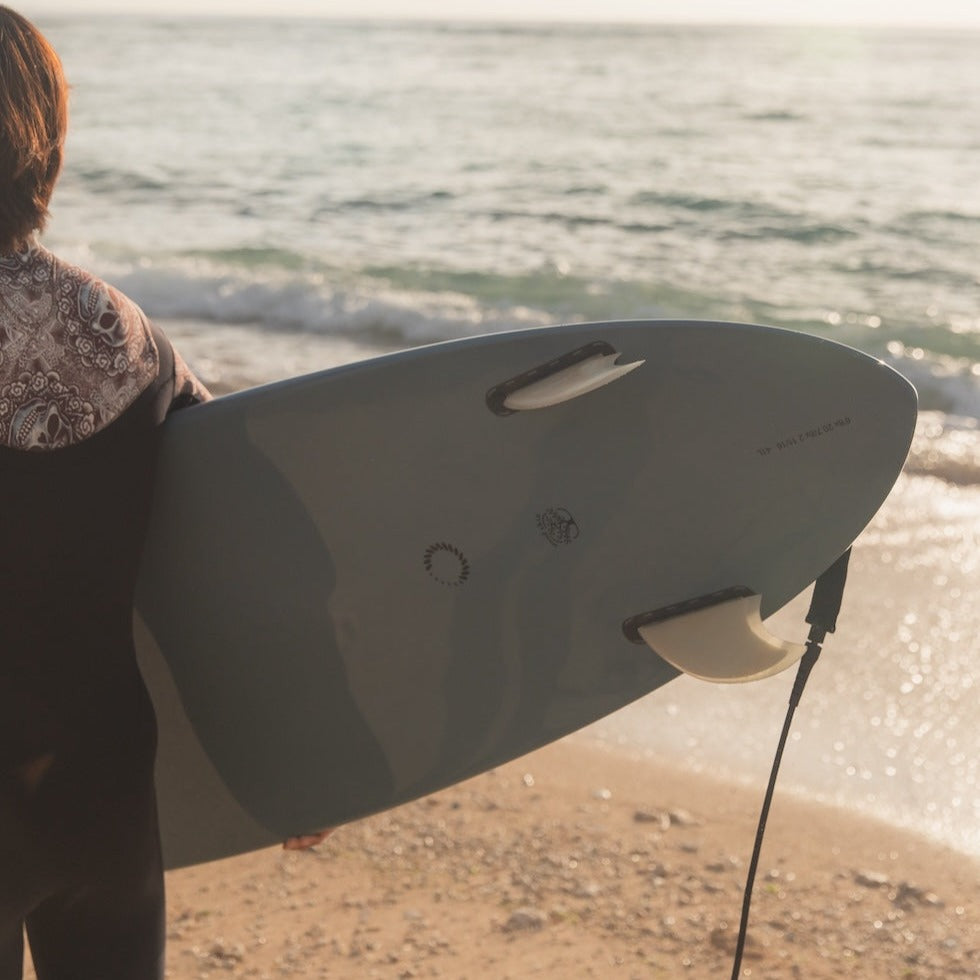 nanazero公式】Fiberglass(ファイバーグラス) ミッドレングス ツイン