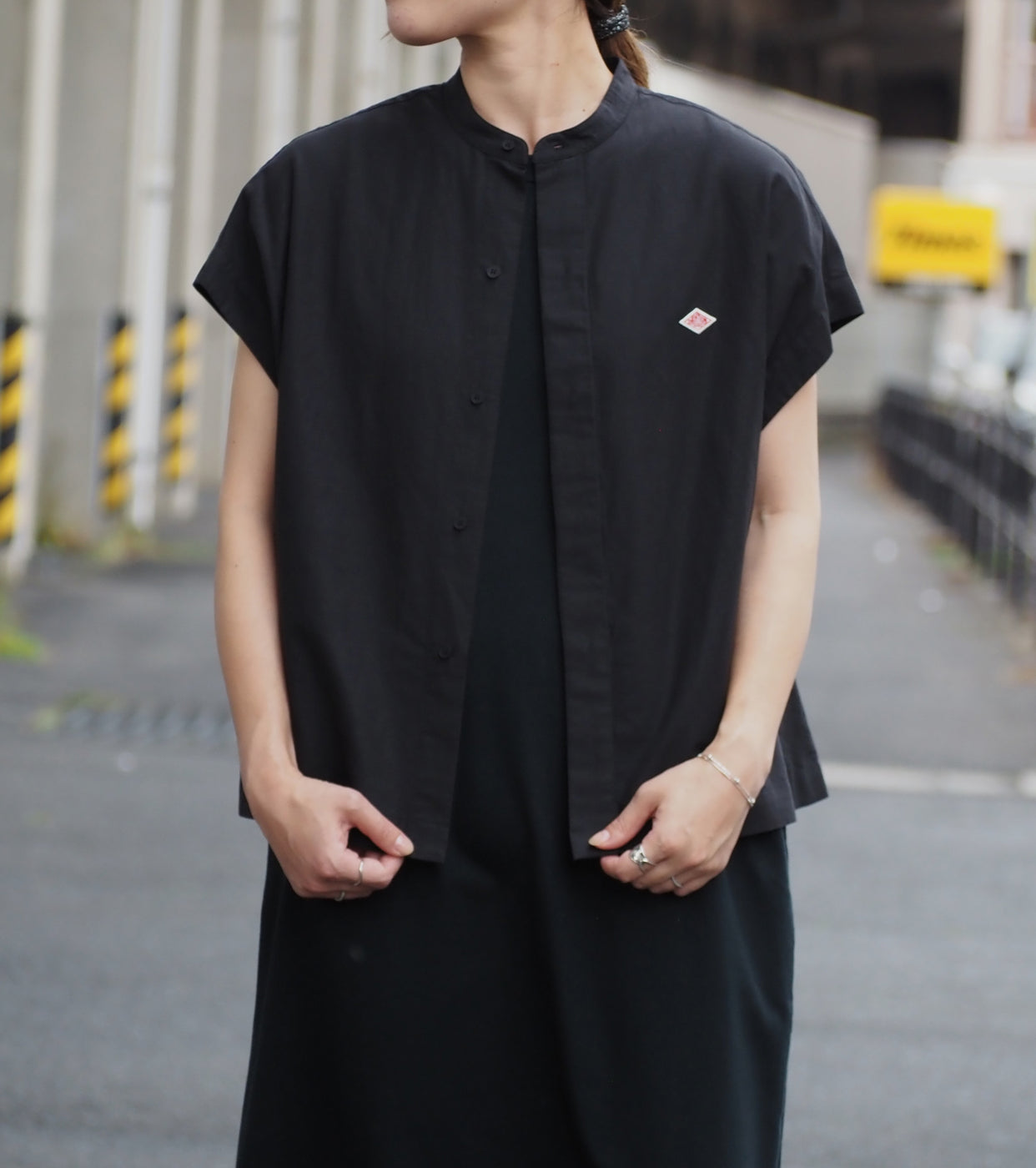 DANTON コットン リネン スラブ スリーブレスシャツ , Black – Navyblue