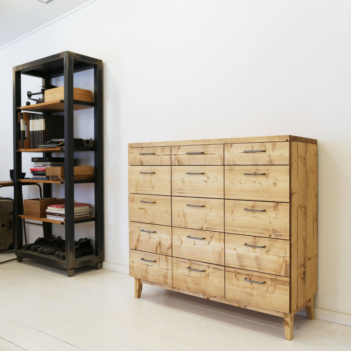 展示品□無垢オーダーNEALD□ワイドチェスト□パイン材□34.1万□12杯□