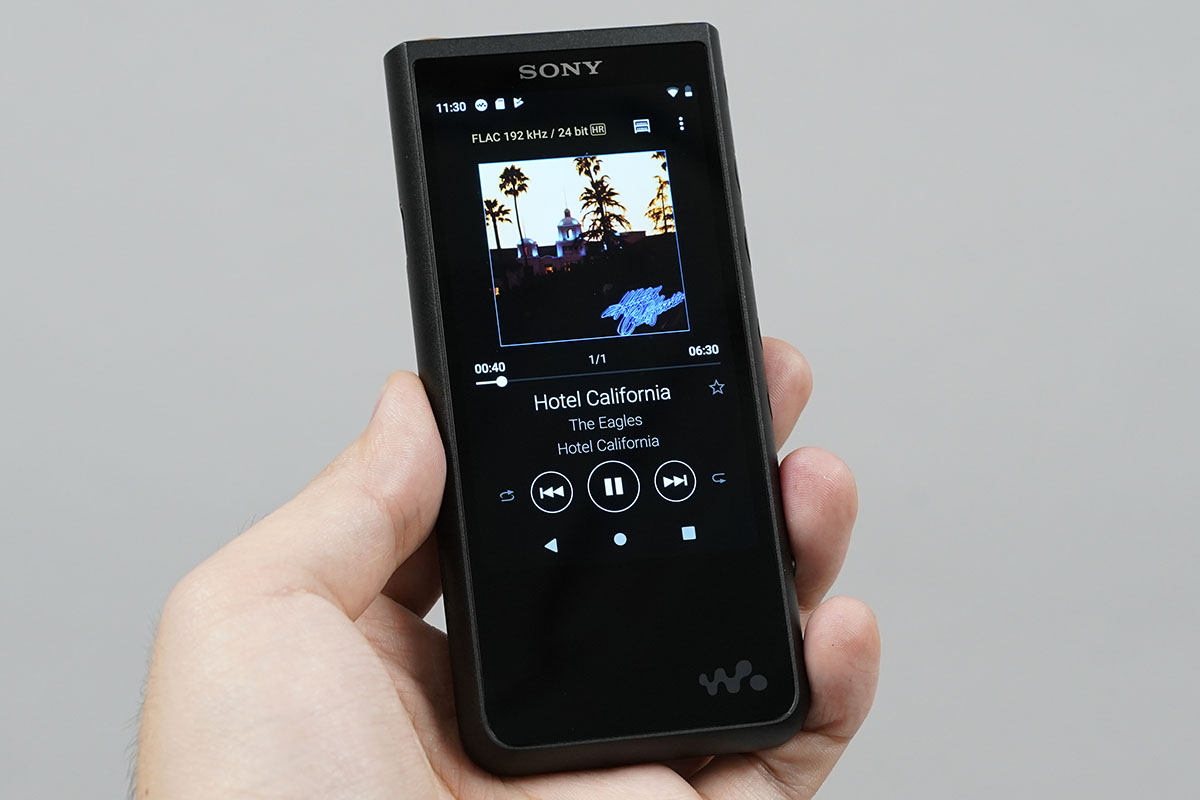 写真で見るウォークマン「ZX500」 - ギュッと詰め込んだ高音質技術が