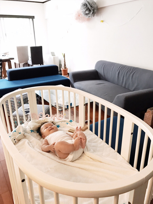 中古・良品 STOKKE ベビーベッド V2 ミントグリーン おまけ付き 中古