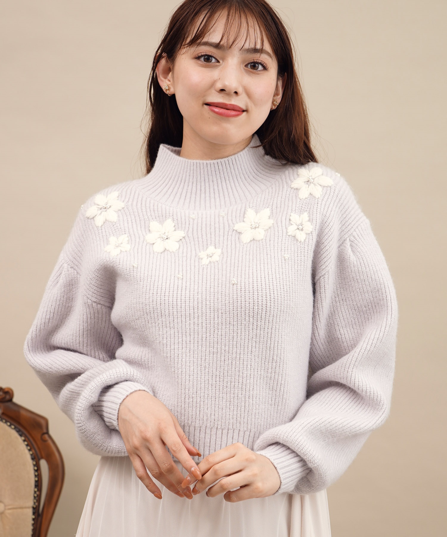 LEONARD 花柄ハイネックセーター 42 LEONARDO SPORT 花柄刺繍入り