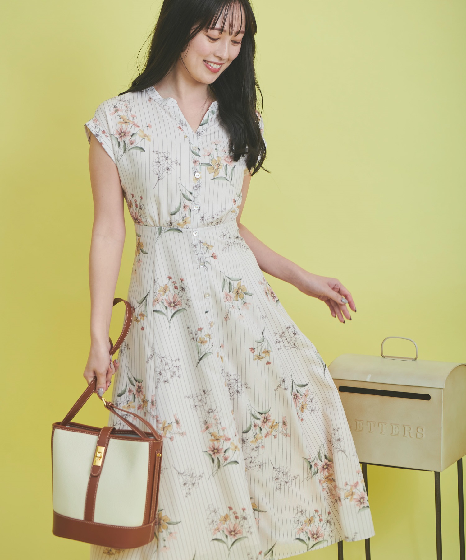 ストライプフラワーワンピース | ロングワンピース | NOELA OFFICIAL