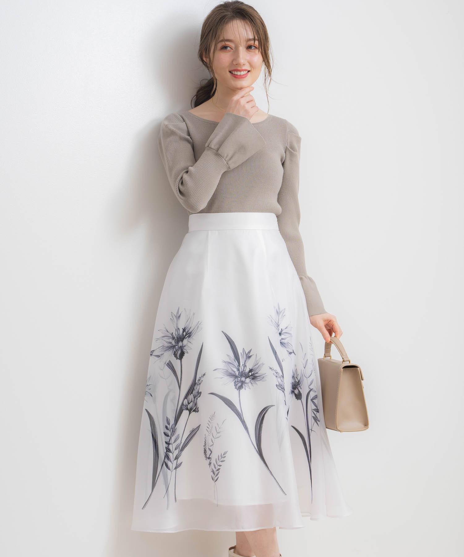 ビッグフラワー柄スカート | フレアスカート | NOELA OFFICIAL WEB STORE