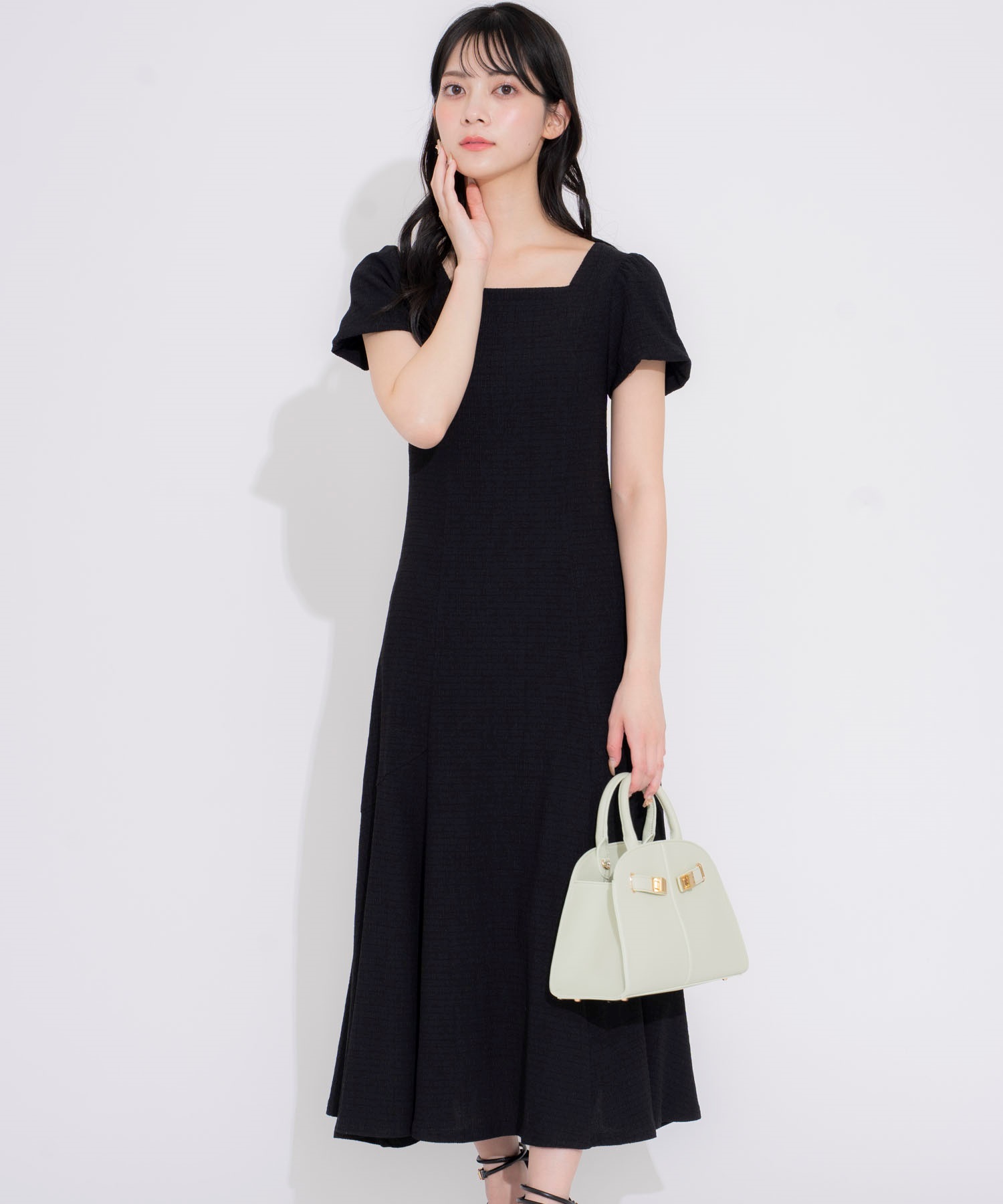 WEB限定カラーあり】スクエアネックカットワンピース | ロング