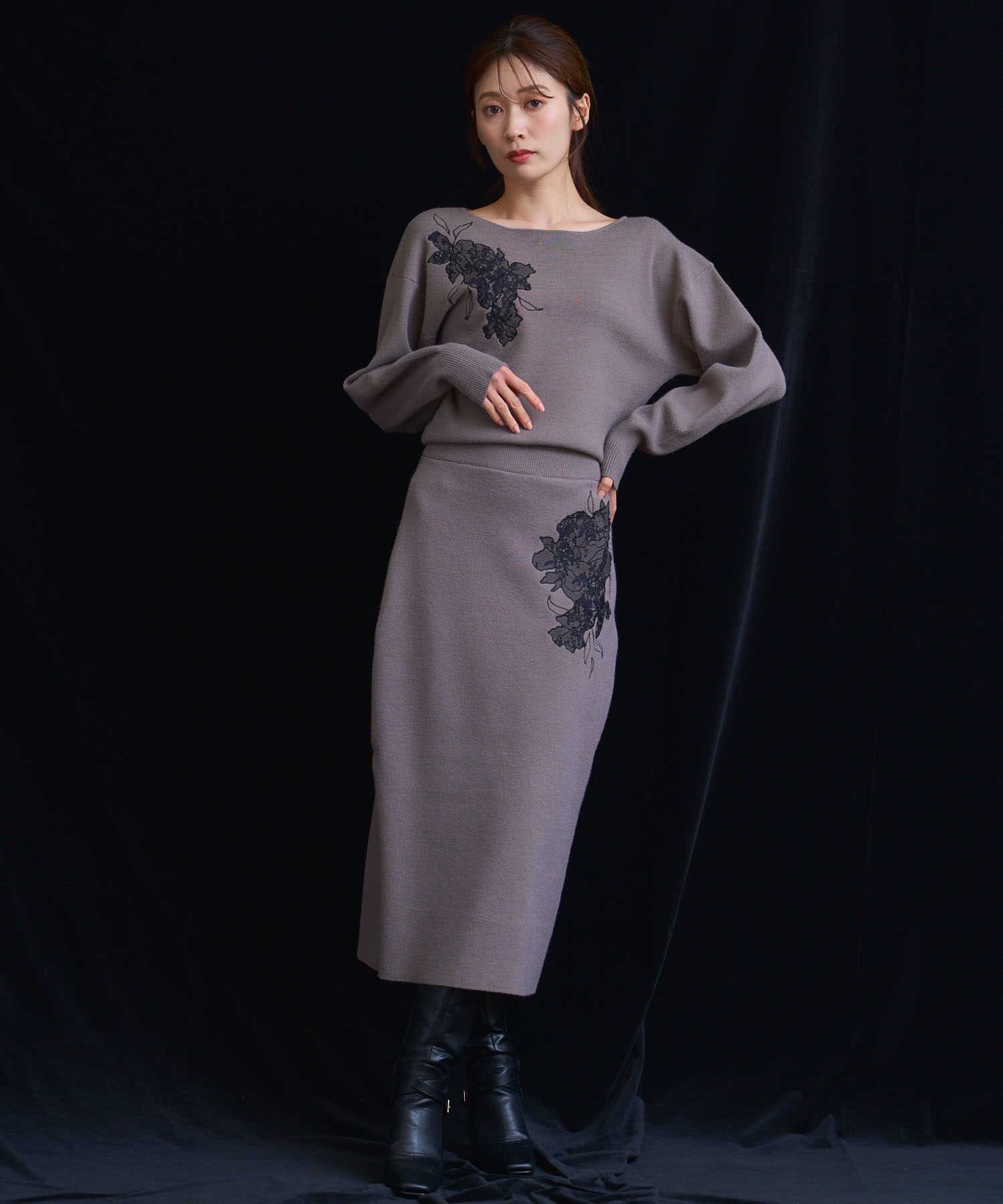 レース刺繍ニットワンピース | ニットワンピース | NOELA OFFICIAL WEB