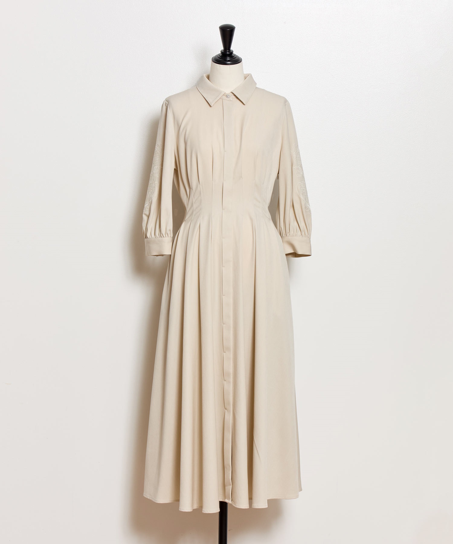 スリーブ刺繍タックシャツワンピ | ロングワンピース | NOELA OFFICIAL