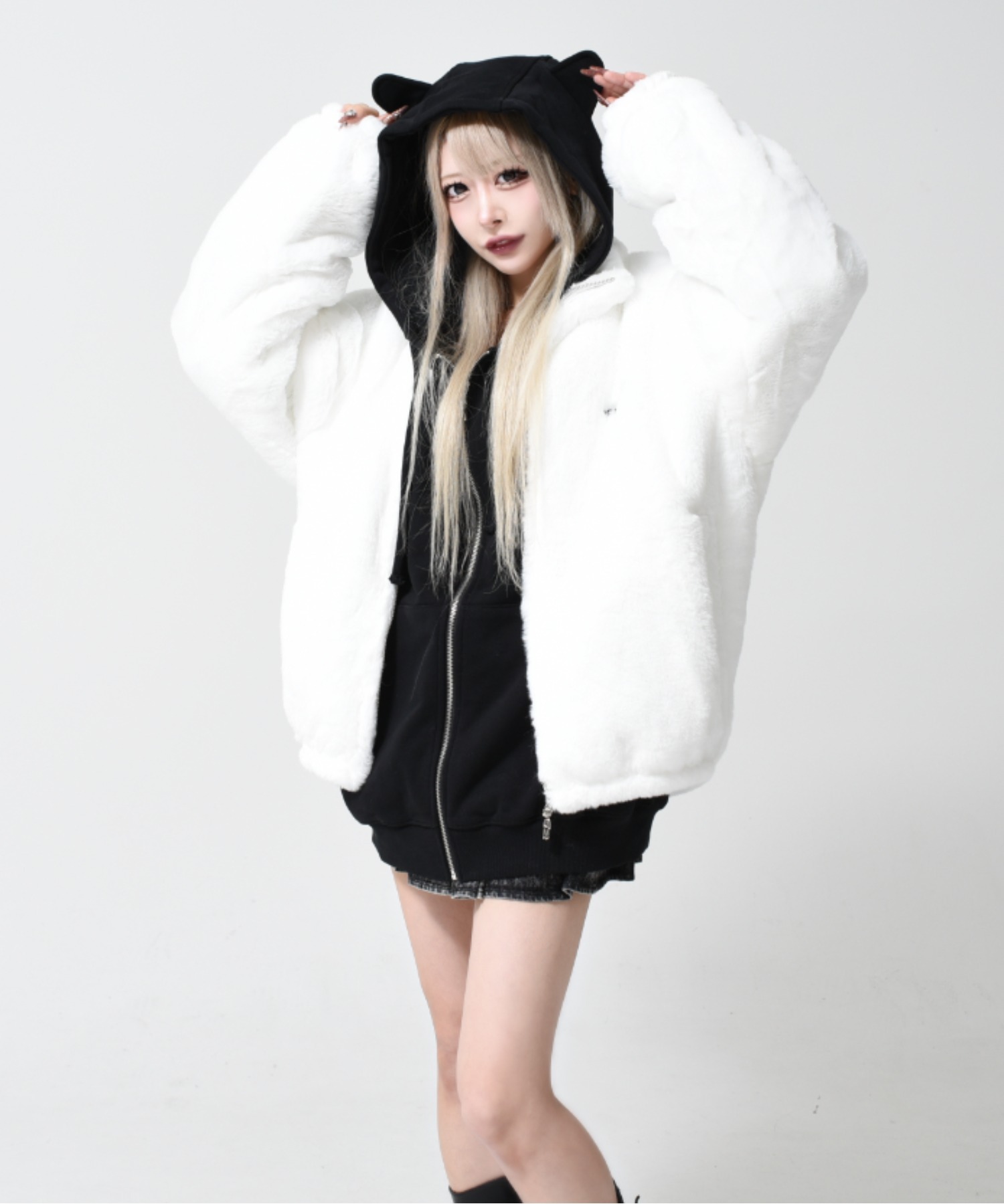 OY/オーワイ』 BACK SKETCH ODOLLY FUR JACKET/バックステッチ