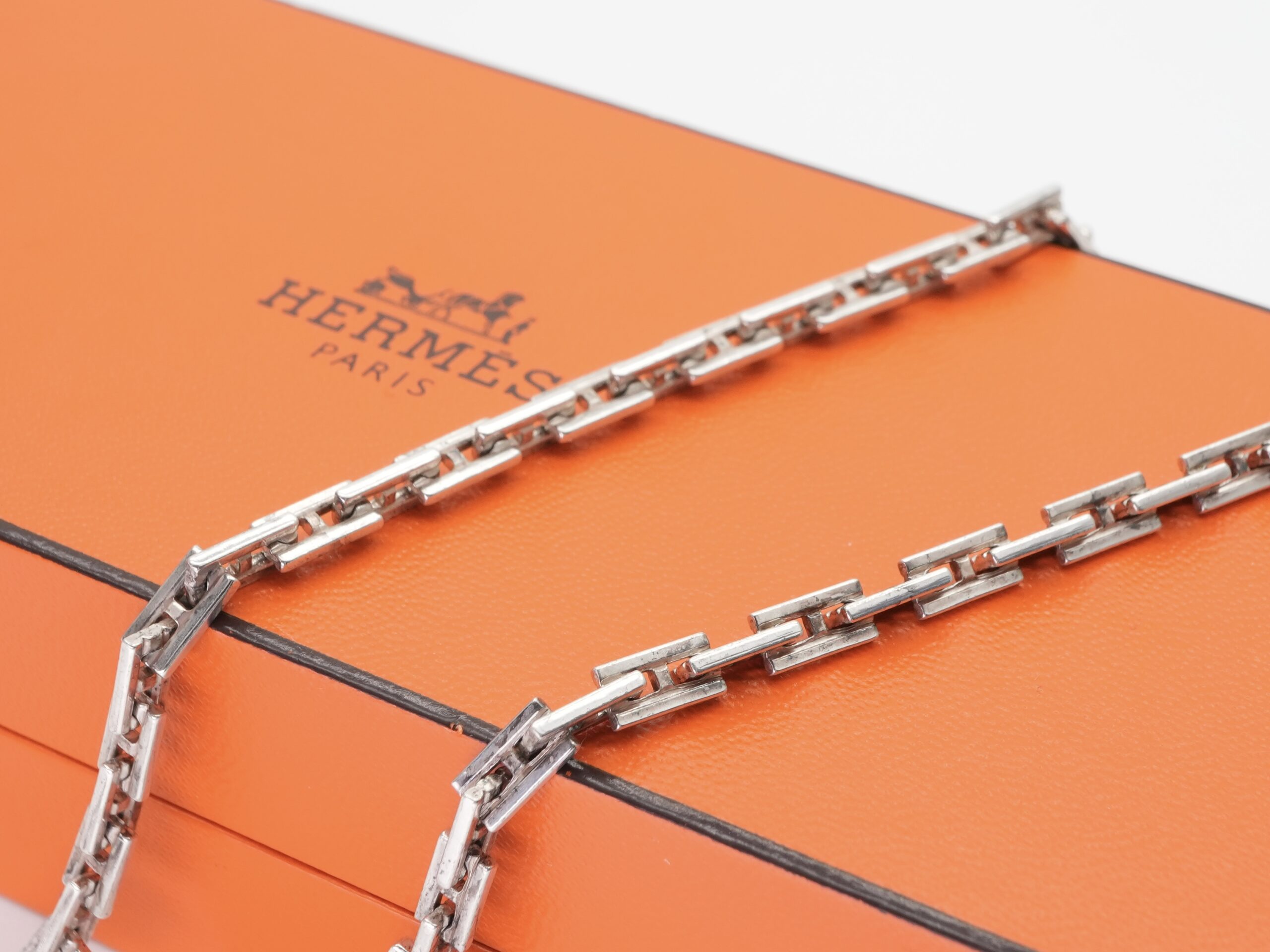 2025年最新】エルメス《ヘラクレス》のすべて【― 廃盤後に価値が急騰